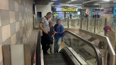 Peronda ölümcül şakalaşma: Yaşlı adam son anda ezilmekten kurtuldu