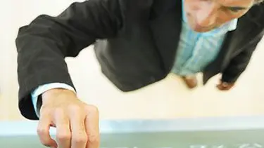 Müdürlerden sonra sıra öğretmenlerde mi?