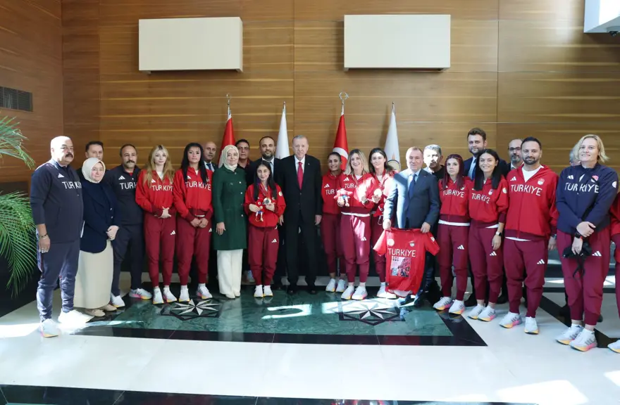 Cumhurbaşkanı Erdoğan paralimpik sporcularını kabul etti 5