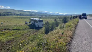 Sivas'ta yolcu otobüsü kazası: 21 yaralı