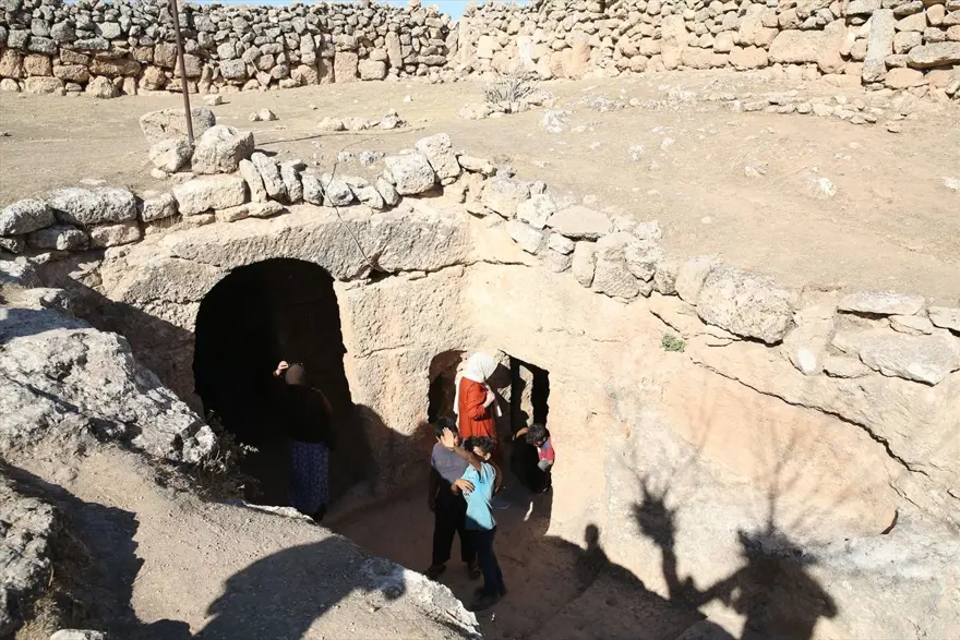 Şuayb Antik Kenti, surları ve dehlizleriyle ilgi çekiyor 9