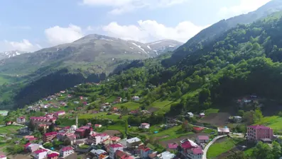 Bozulmamış doğasıyla yerli ve yabancı turistlerin adresi Hamsiköy bugünlerde sessiz