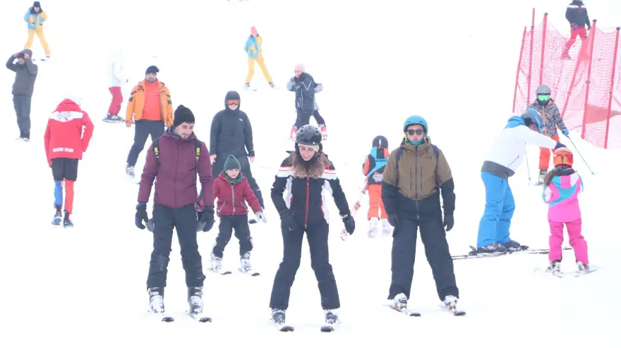 Palandöken'de sömestir tatilinin son günlerinde yoğunluk 6