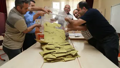 Adana'da geçersiz oylar yeniden sayılacak