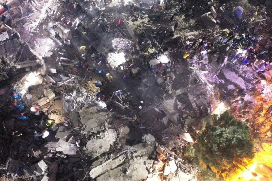 Ayda Gezgin 91. saatte kurtarıldı(Arama çalışmaları tamamlandı) 40