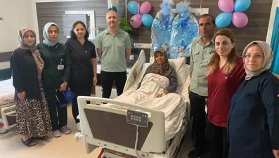 53 yaşındaki kadın ikiz doğurdu