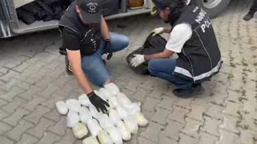 Yolcunun valizinden 13 kilo metamfetamin çıktı