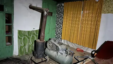 Kaçak kazı şüphelileri suçüstü yakalandı: Binanın altına tünel inşa edip, elektrik hattı döşemişler