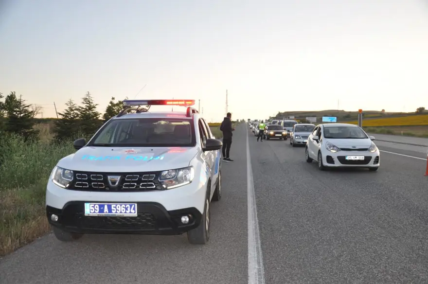 20 kilometrelik araç kuyruğu 5