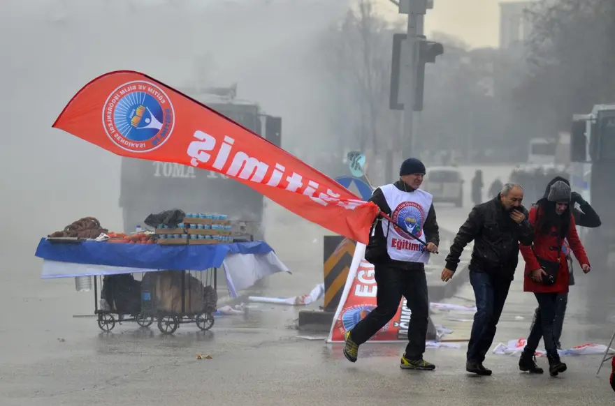 Ankara'da eyleme müdahale 11