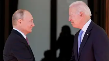 Biden ile Putin Ukrayna konulu zirve için prensipte anlaştı
