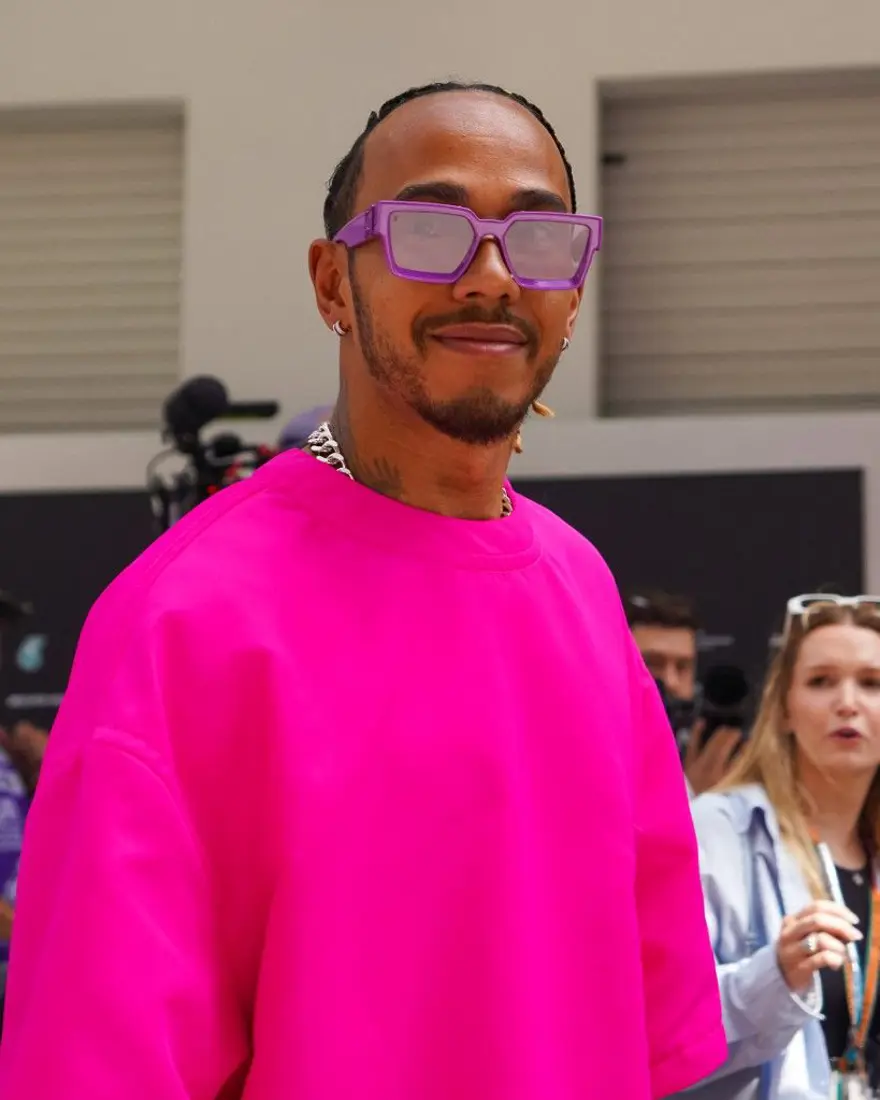 Formula 1 pistinden moda dünyasına: Valentino’nun yeni yüzü Lewis Hamilton 3
