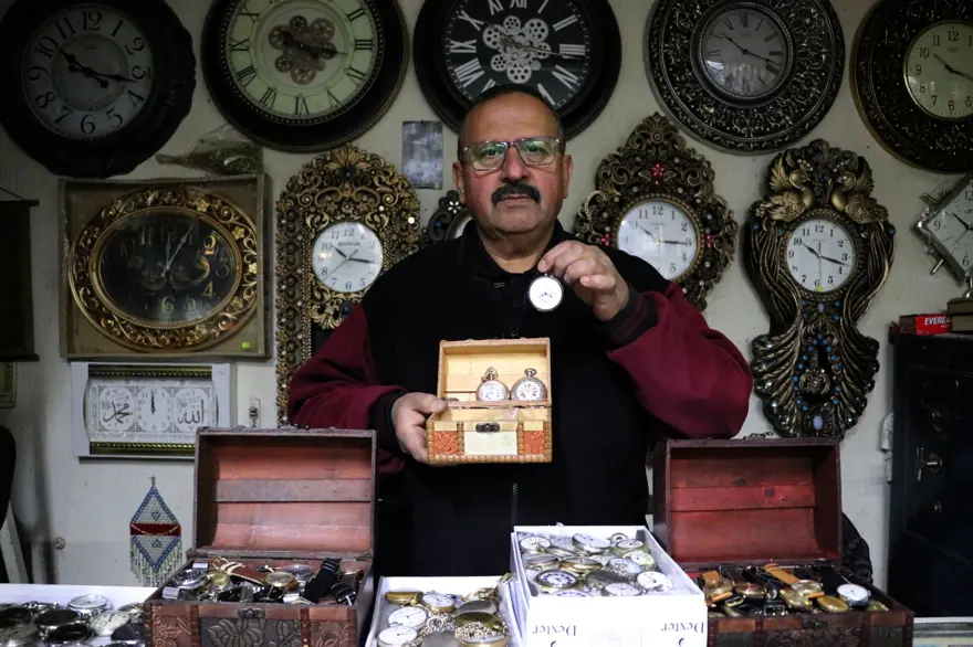 40 yılda 500 parçalık koleksiyon oluşturdu: En eskisi 1850'den kalma 