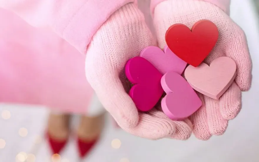 Eşe, sevgiliye gönderilebilecek anlamlı 14 Şubat Sevgililer Günü mesajları... 4