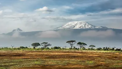 12 yaşındaki çocuk Afrika’nın en yüksek zirvesine tırmandı