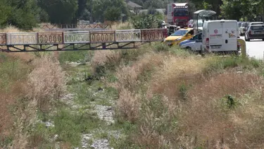Büyüksu Deresi de kuraklıktan nasibini aldı