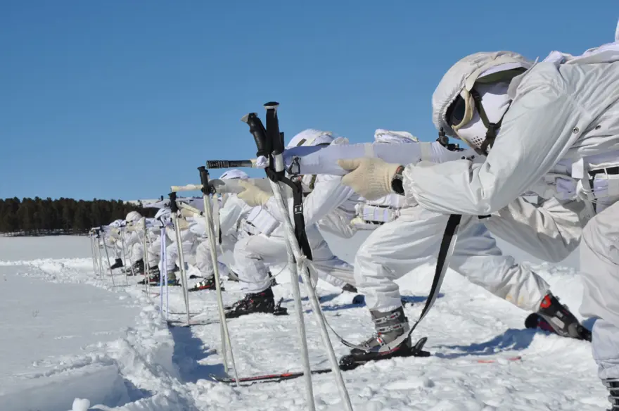 Komandoların 2 bin 200 metre rakımda, eksi 25 derecede zorlueğitimi 17 Komandoların 2 bin 200 metre rakımda, eksi 25 derecede zorlueğitimi 17