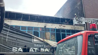 Ankara'da mobilya atölyesindeki yangın kontrol altında