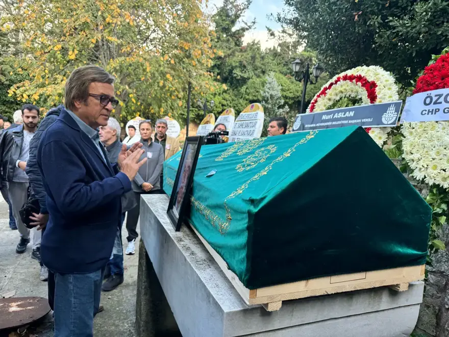 AHMET GÜLHAN KİMDİR? 3 AHMET GÜLHAN KİMDİR? 3