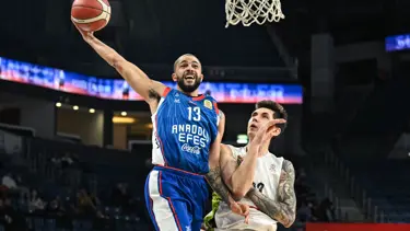 Anadolu Efes, Türkiye Kupası'nda turladı