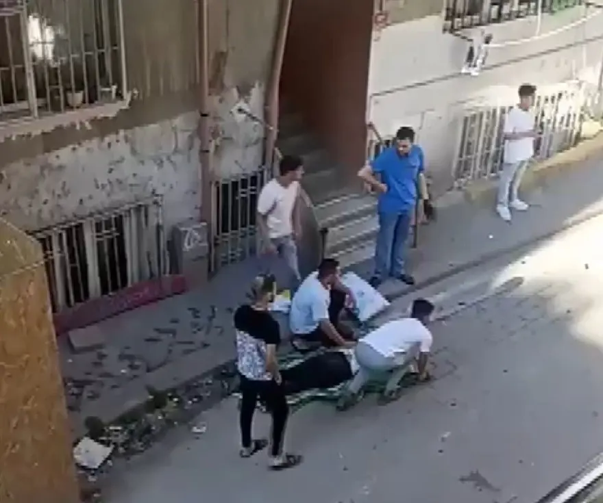 TikTok’ta başlayan kavga sokağa taştı (Kuzenini bıçaklayıpkayıplara karıştı) 2