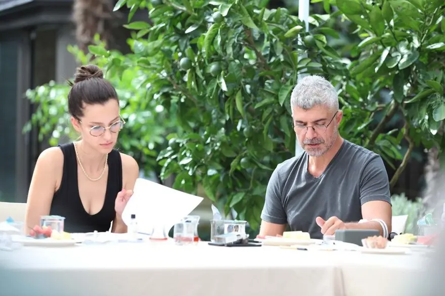 Özcan Deniz ve İrem Helvacıoğlu'nunbaşrolde olduğu Seni Çok Bekledim çekimleri başladı 2