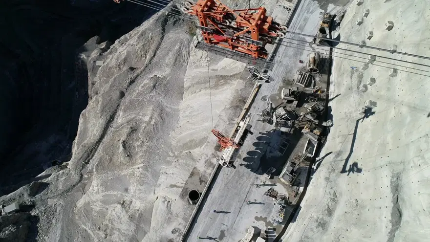 Yusufeli Barajı'nda son 16 metre 1 Yusufeli Barajı'nda son 16 metre 1