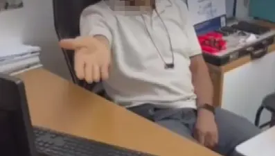 Doktor "teşhirci" diyerek kadın hastayı muayene etmedi