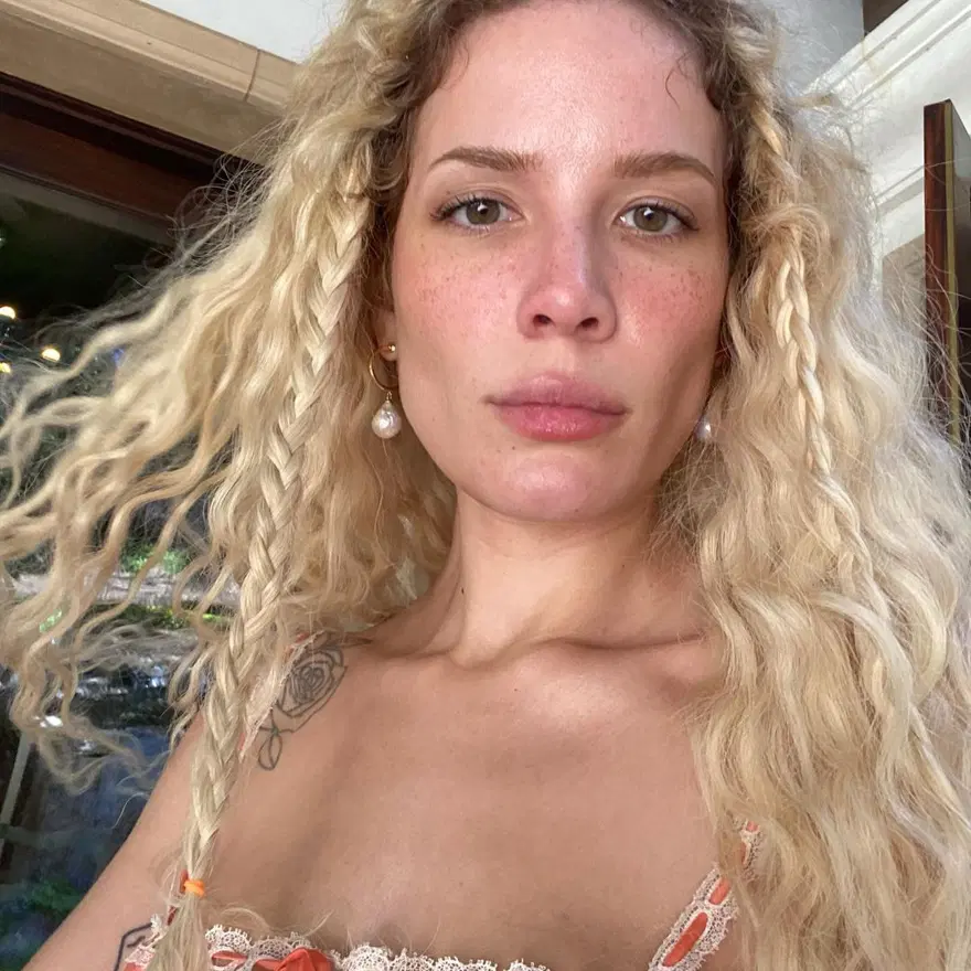 Halsey'den Ramazan Bayramı kutlaması 4