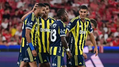 Fenerbahçe-Lazio maçı ne zaman, saat kaçta, hangi kanalda ve şifresiz mi yayınlanacak? Fenerbahçe&#x27;nin ilk 11&#x27;i belli oldu