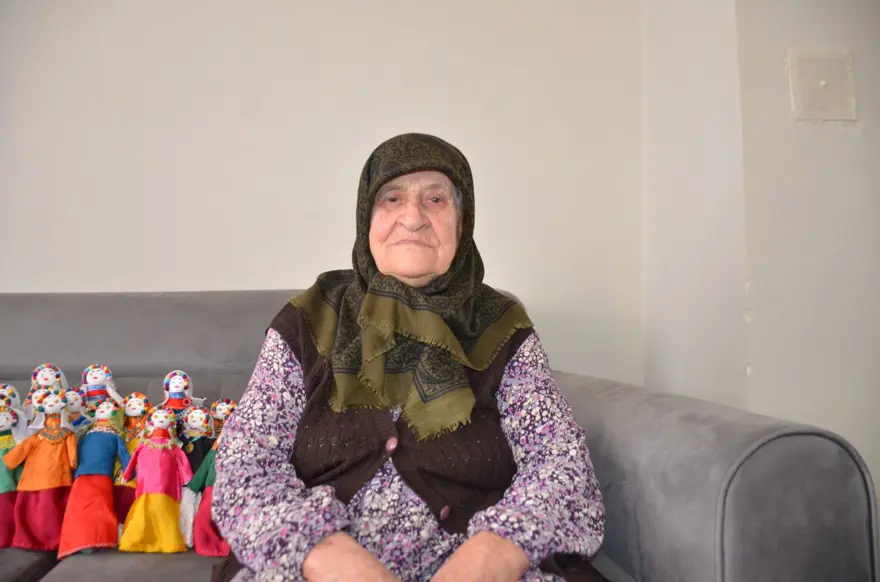 93 yaşındaki Şerife nine çocuklar için yapıyor: "Kimseye parayla satmıyorum" 2