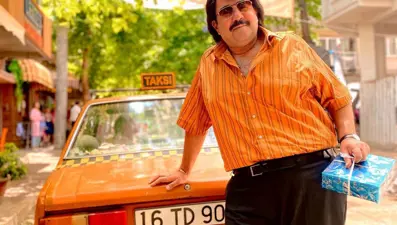 Ata Demirer'in 'Bursa Bülbülü' sete çıktı