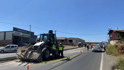 İş makinesinin çarptığı kardeşlerden biri öldü, diğeri yaralandı
