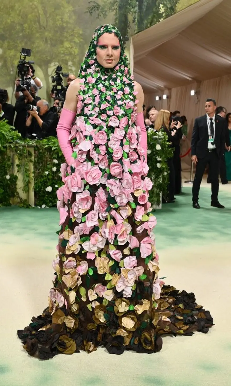 Modanın en büyük gecesi Met Gala'da şıklık yarışı 45