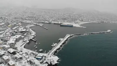 Bugün okullar tatil mi? Kar hız kesmedi, birçok kentte kartatili ilan edildi (24 Şubat Pazartesi okulların tatil edildiği iller)