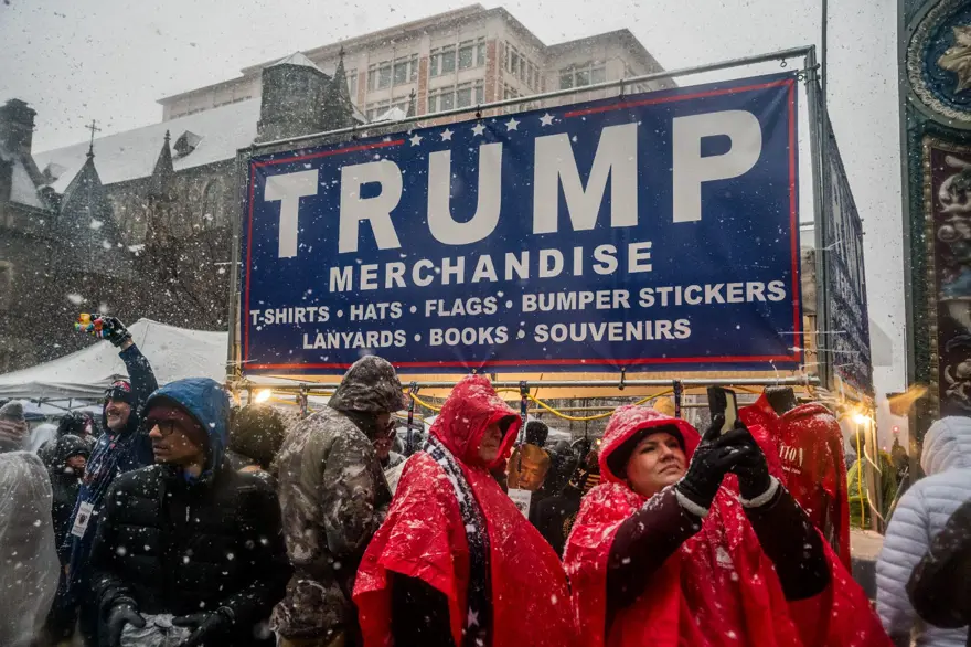 ABD'de ikinci Trump dönemi başladı: Donald Trump yemin edip başkanlık koltuğuna oturdu 18 ABD'de ikinci Trump dönemi başladı: Donald Trump yemin edip başkanlık koltuğuna oturdu 18