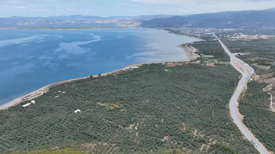 Su metrelerce çekildi: Göl bataklığa dönüştü 4