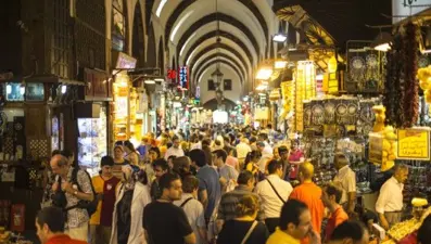 Eminönü'nde Ramazan hareketliliği (İşte hurma fiyatlarında son durum)