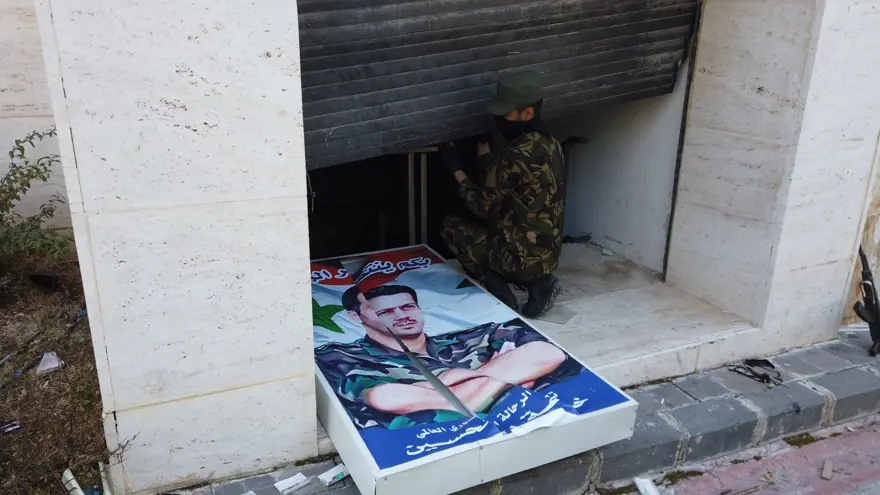 Kasalarla dolu tüneller, kilitli zırhlı kapılar: Esad'ın kardeşinin Suriye'deki gizemli odaları bulundu 7 Kasalarla dolu tüneller, kilitli zırhlı kapılar: Esad'ın kardeşinin Suriye'deki gizemli odaları bulundu 7