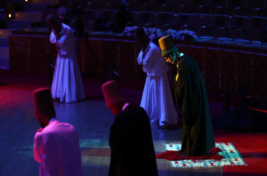 Hazreti Mevlana'yı anma törenleri seyircisiz olarak başladı 21 Hazreti Mevlana'yı anma törenleri seyircisiz olarak başladı 21