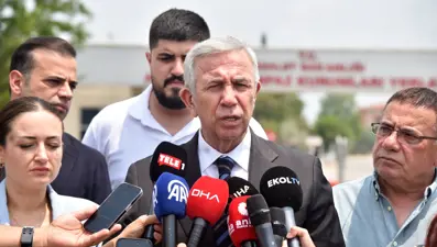 Mansur Yavaş'tan Muhittin Böcek'e ziyaret