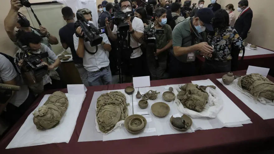 Peru'da bulunan çocuk ve yetişkin mumyaları sergide 