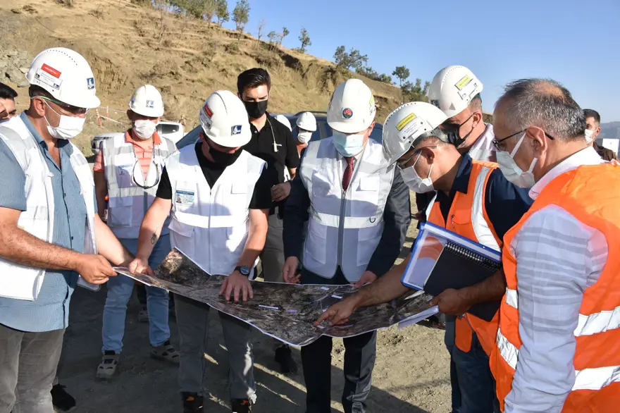 YOL BOYUNCA GÜVENLİK KULELERİ OLACAK 3