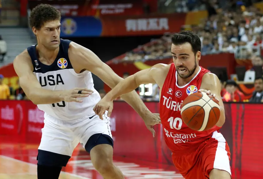 12 Dev Adam tarihin eşiğinden döndü (Türkiye: 92 -ABD: 93) 11