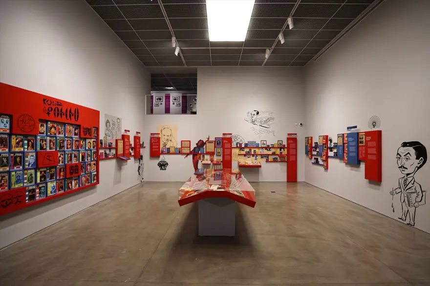 Kulis: Bir Tiyatro Belleği, Hagop Ayvaz sergisi açıldı 8