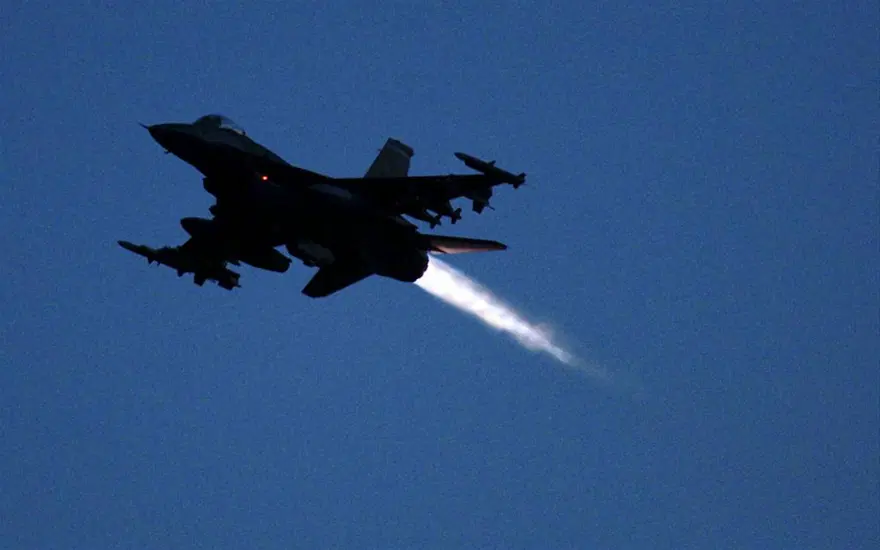 NATO'nun kimlik kartı 22