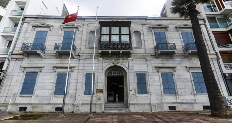 21- İZMİR ATATÜRK MÜZESİ 21