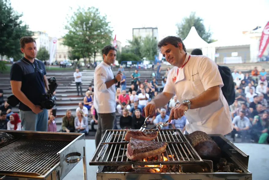 Dünya Mutfakları Sultanahmet Meydanı'nda buluşuyor 1 Dünya Mutfakları Sultanahmet Meydanı'nda buluşuyor 1