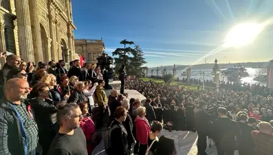 Dolmabahçe Sarayı’nda 09.05