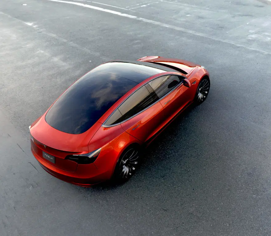 Tesla Model 3 görücüye çıktı 5